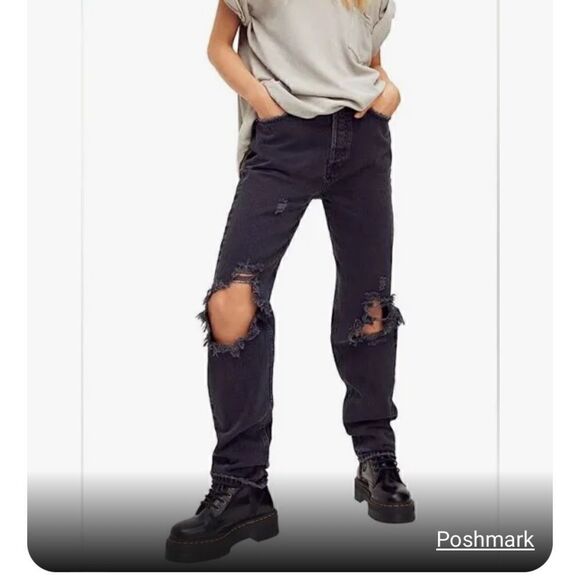 We The Free People Maggie distressed button fly fray leg denim jeans